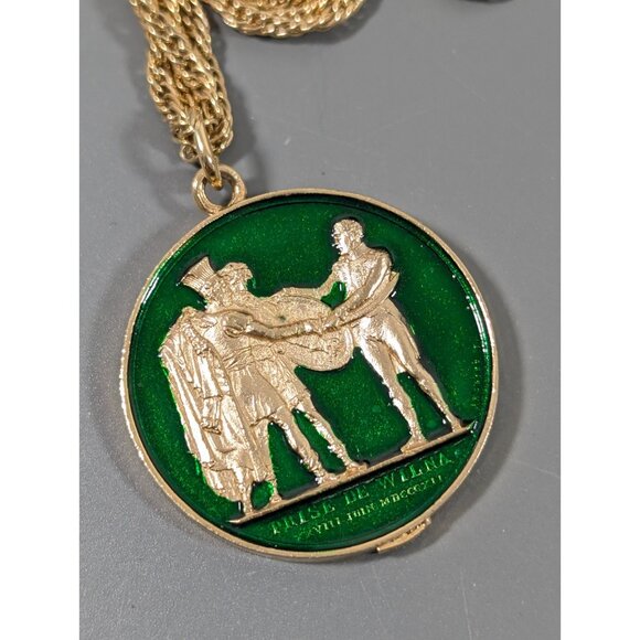 VTG Trifari Emperor Napoleon Green Enamel Round Pendant‎ Double Chain Necklace - Picture 2 of 7